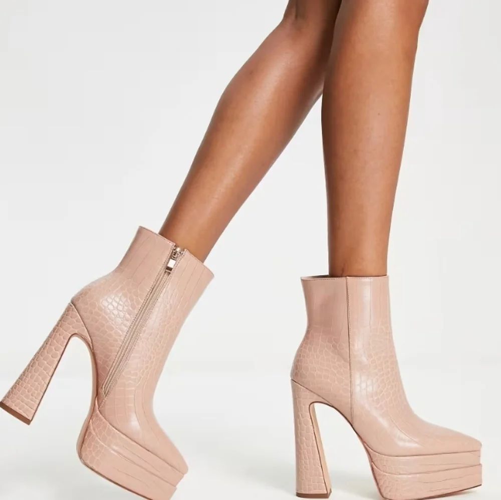 BRAND NEW LONDON RAG DEXTRA WOMEN'S CROC-EMBOSSED ANKLE BOOTS